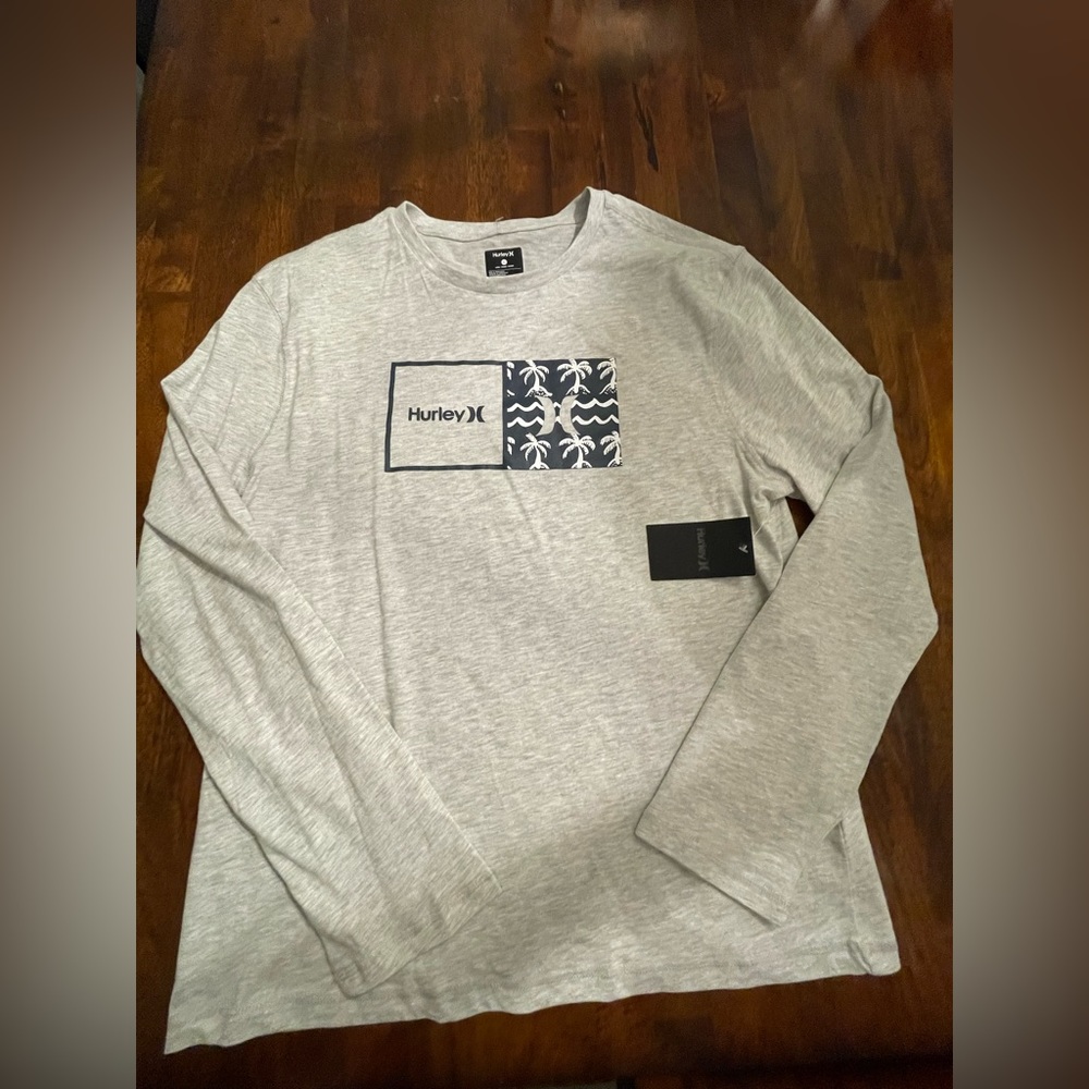 Nwt Hurley long sleeve size large